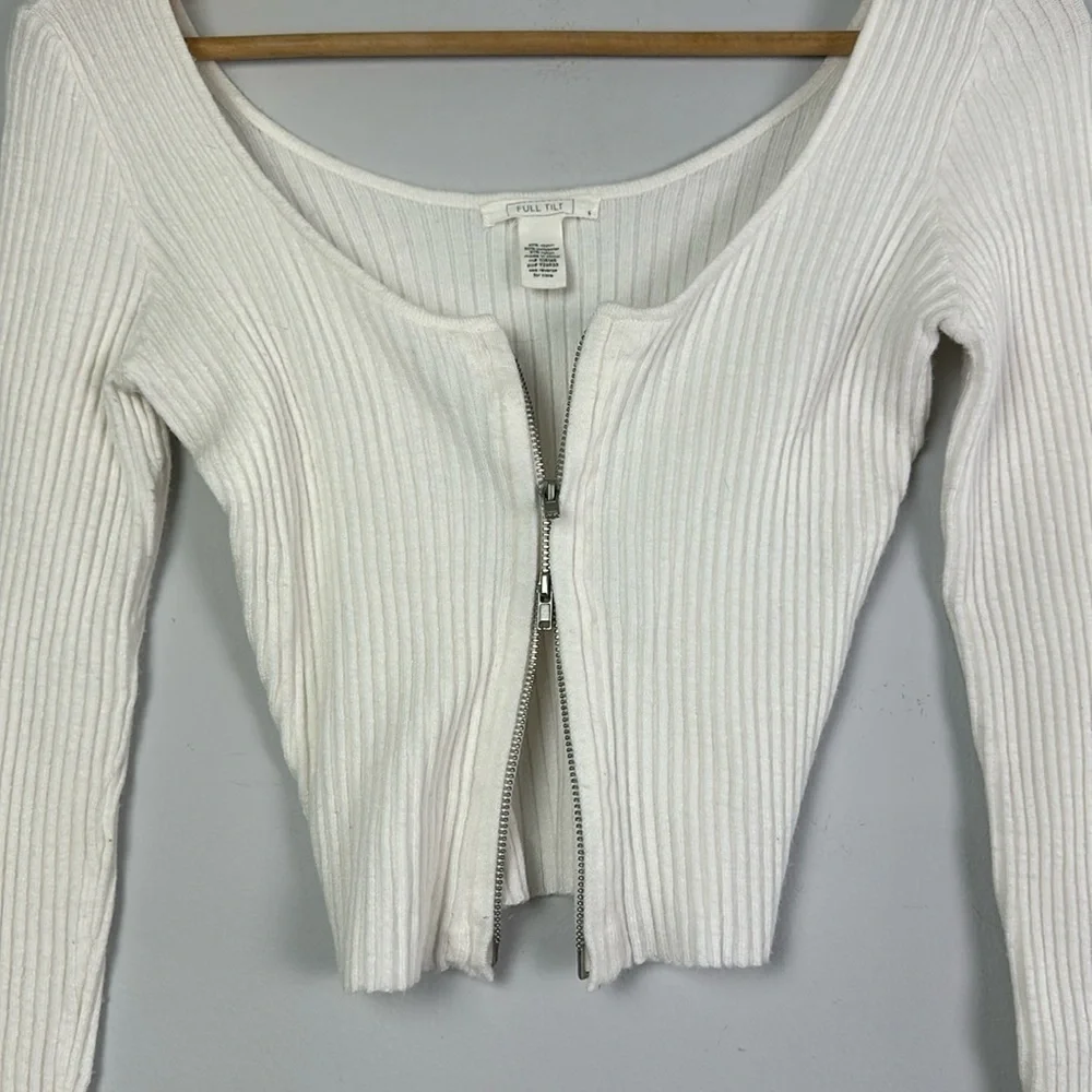 RSQ & Full Tilt Bundle Long Sleeve Sweater T-Shirt Bundle XS/S Cropped Top Basic